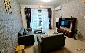 J&J Vacation Home@Novo8 Residence