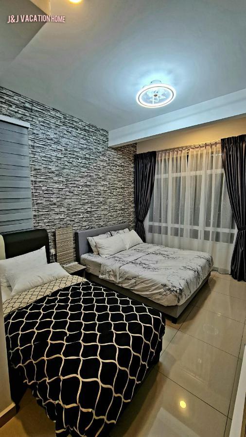 J&J Vacation Home@Novo8 Residence Kampong Tambak Luaran gambar