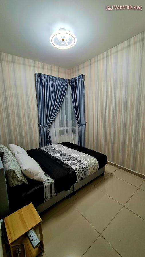 J&J Vacation Home@Novo8 Residence Kampong Tambak Luaran gambar