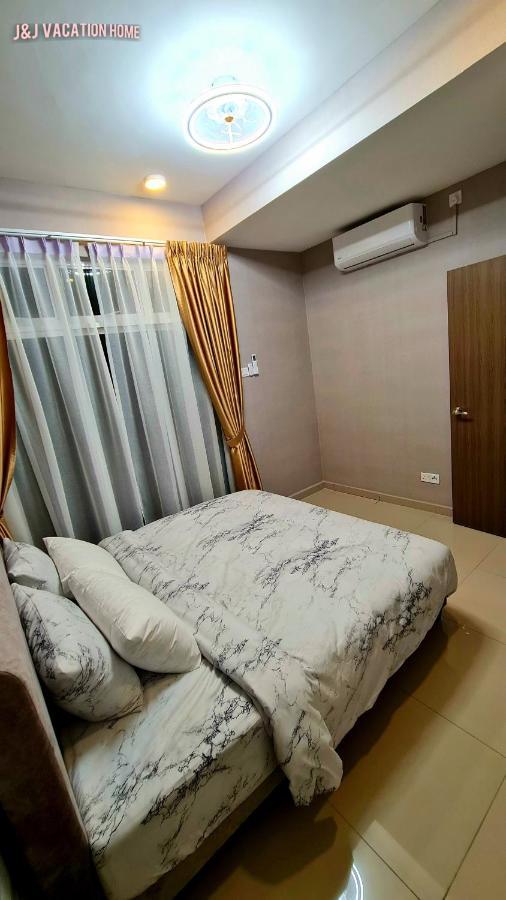 J&J Vacation Home@Novo8 Residence Kampong Tambak Luaran gambar