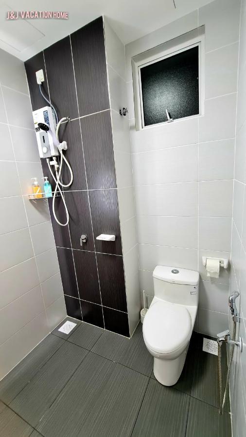 J&J Vacation Home@Novo8 Residence Kampong Tambak Luaran gambar