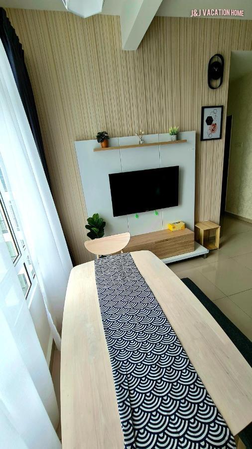 J&J Vacation Home@Novo8 Residence Kampong Tambak Luaran gambar